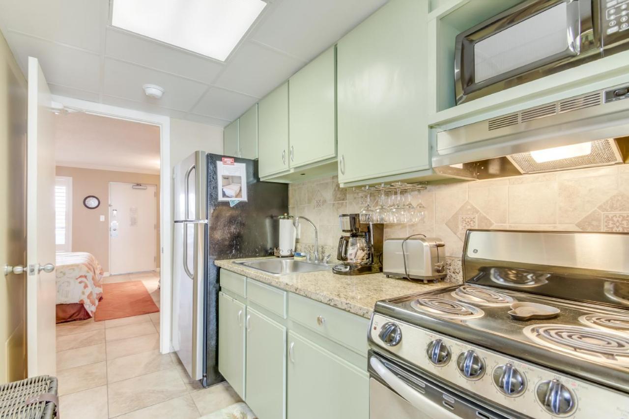 Oceanfront Condo W Balcony Minutes Walk To The Beach Миртъл Бийч Екстериор снимка